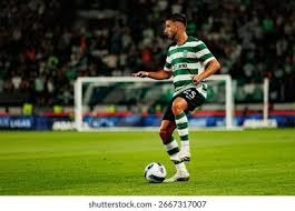 国足新名单引发热议，四名实力球员落选震惊众人